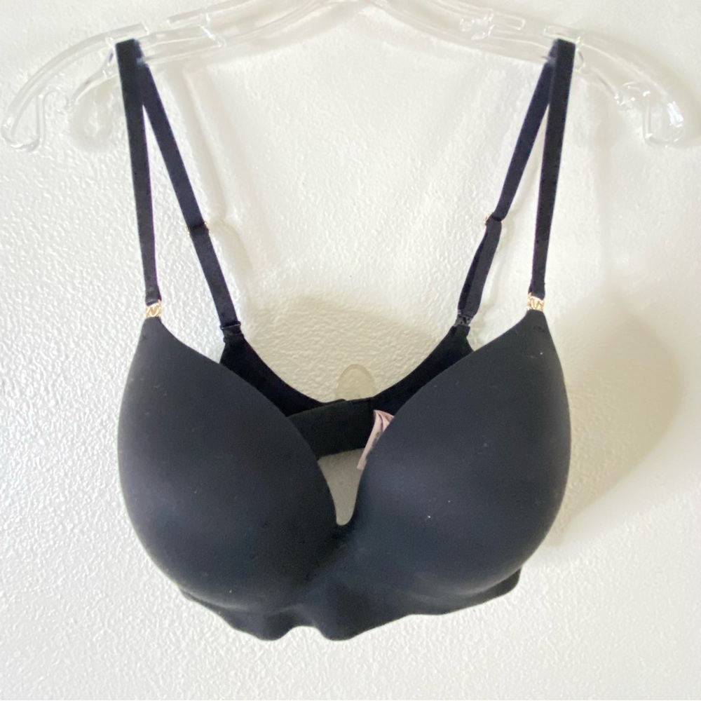 Victoria Secret Black Seamless T-Shirt Bra - Women's Intimates & Sleepwear wired